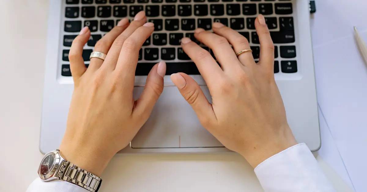 Büyüyen İşletmeler İçin Dijital Dönüşüm Stratejileri: Özel Yazılım, Modern Web Tasarımı ve Veriye Dayalı Dijital Pazarlama Rehberi